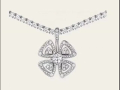 18K Pendant Necklace